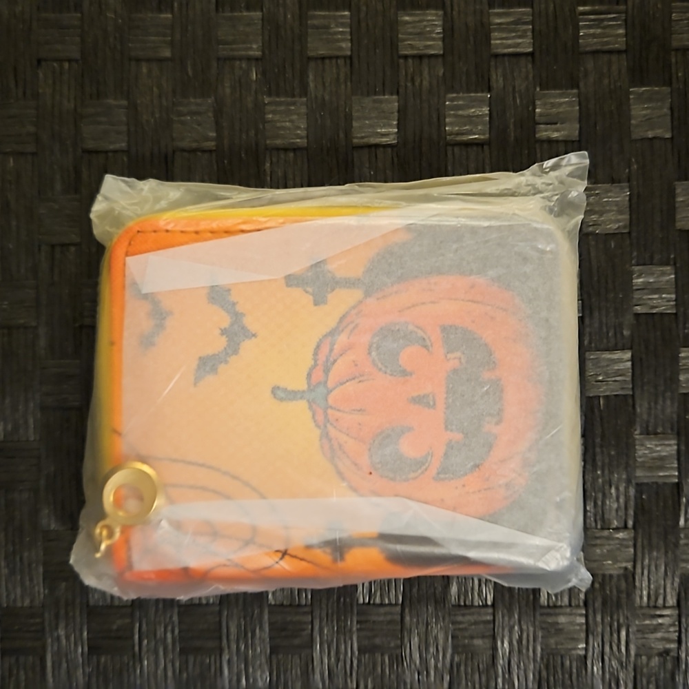 Orange Jack O'Lantern Halloween Zippered Wallet! New condition - Picture 4 of 6
